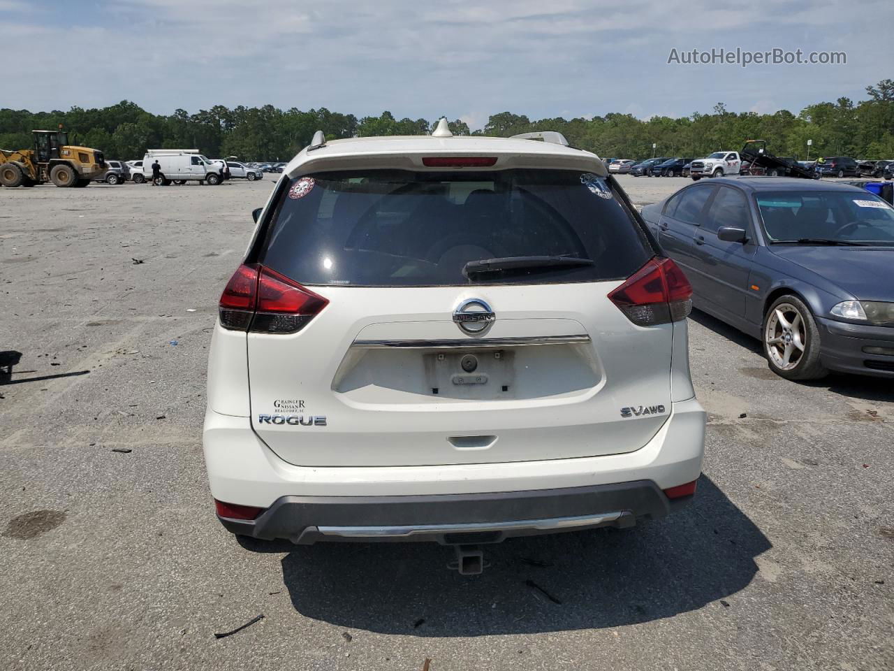 2018 Nissan Rogue S White vin: 5N1AT2MV9JC784137