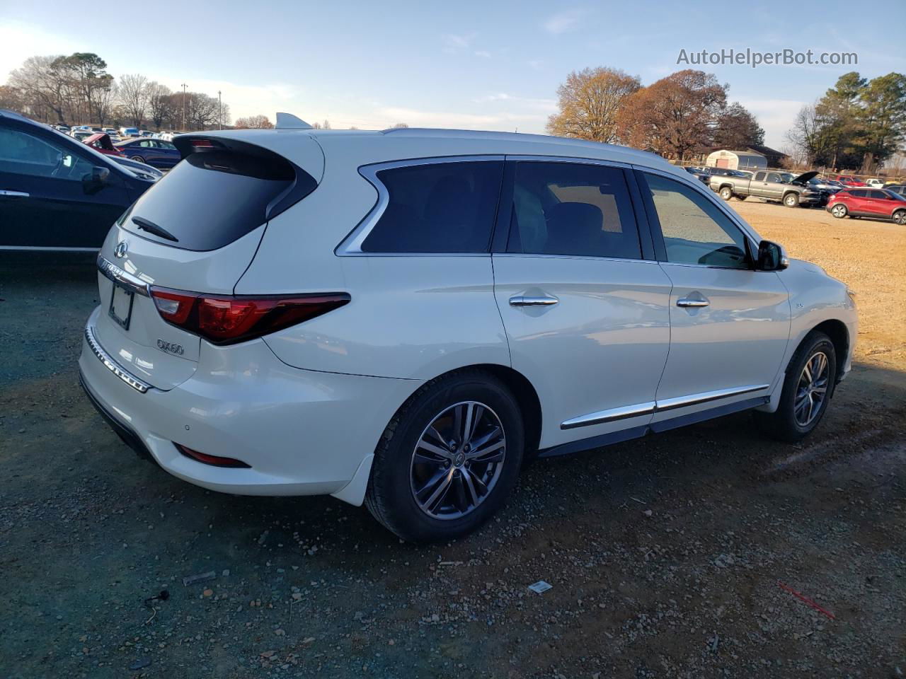 2017 Infiniti Qx60  Белый vin: 5N1DL0MN0HC530781