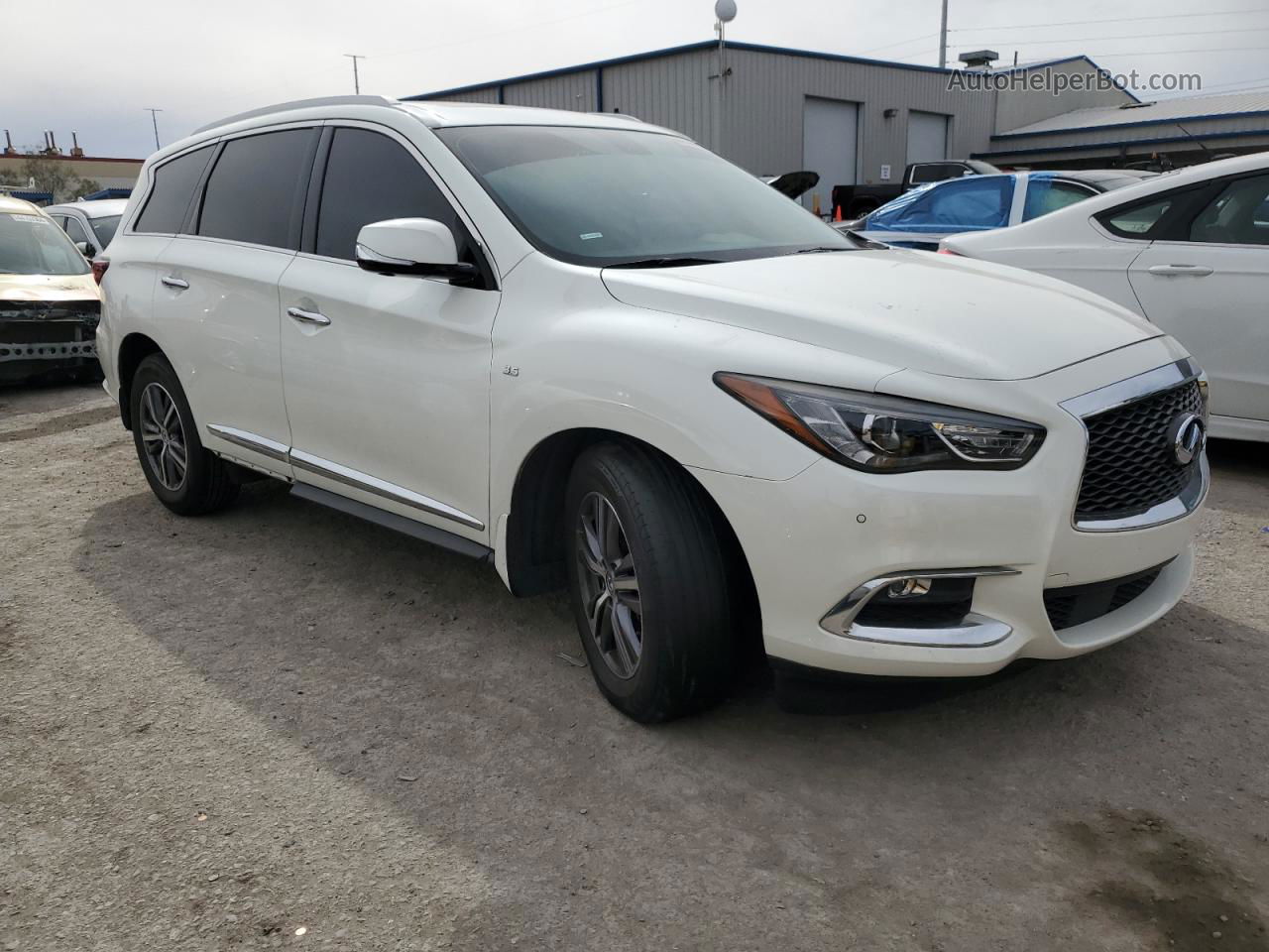 2017 Infiniti Qx60  White vin: 5N1DL0MN2HC555262