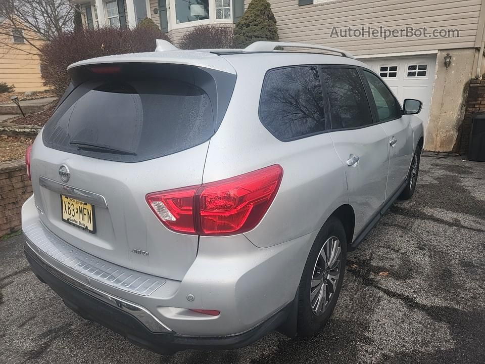 2020 Nissan Pathfinder S Silver vin: 5N1DR2AM5LC602041