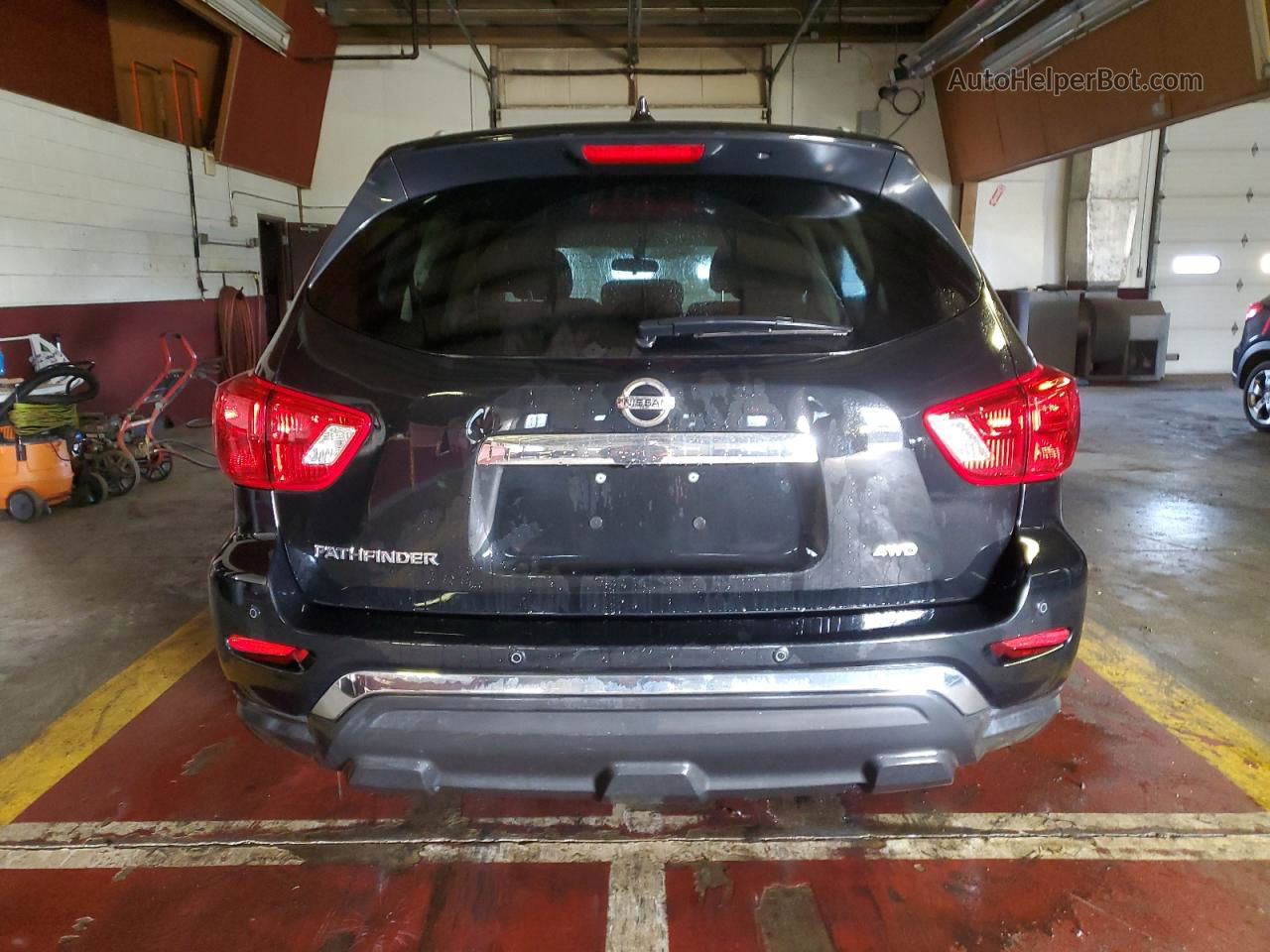 2020 Nissan Pathfinder S Black vin: 5N1DR2AM8LC613325