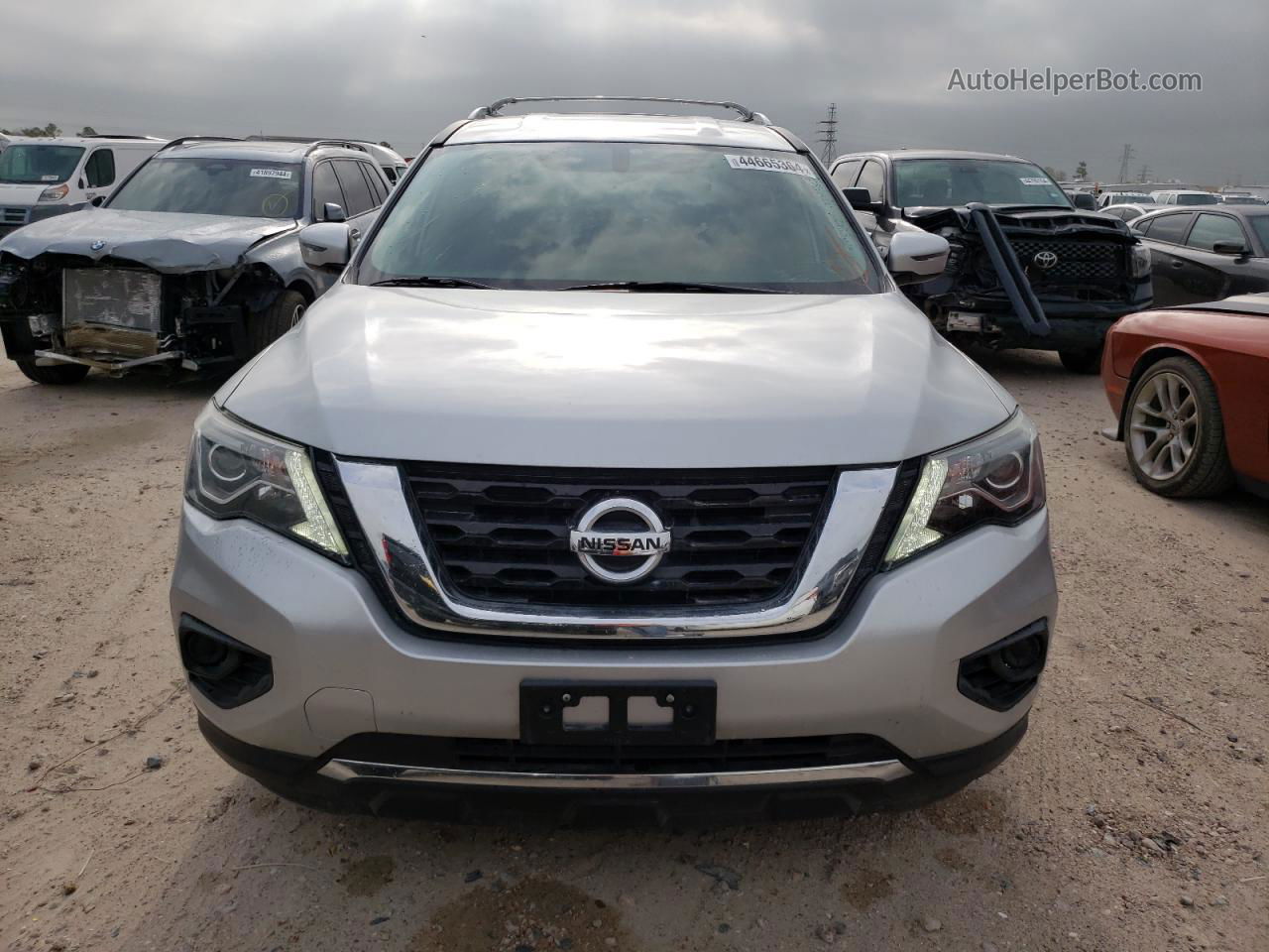 2020 Nissan Pathfinder S Серебряный vin: 5N1DR2AN2LC619890