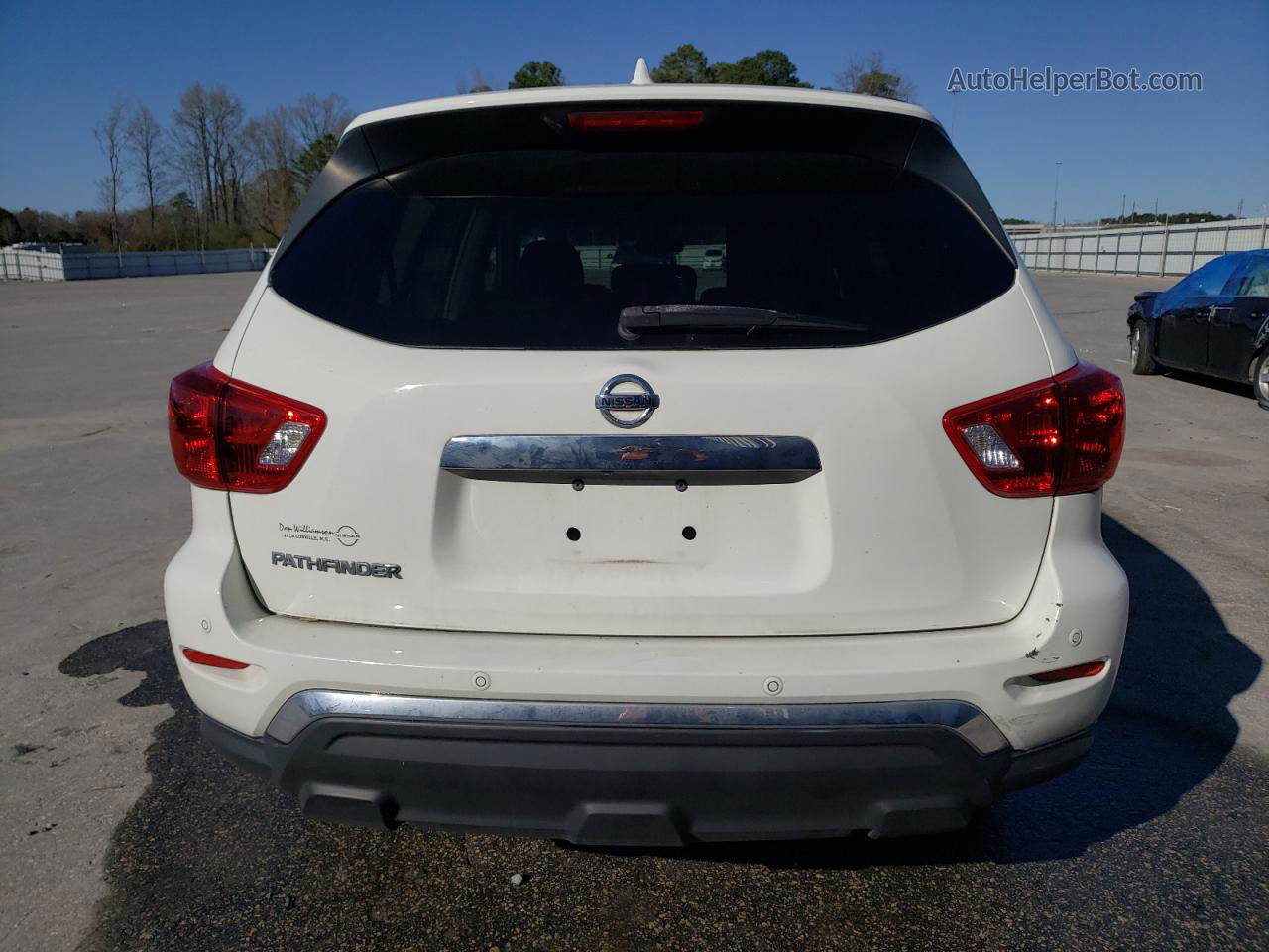 2020 Nissan Pathfinder S White vin: 5N1DR2AN5LC580146