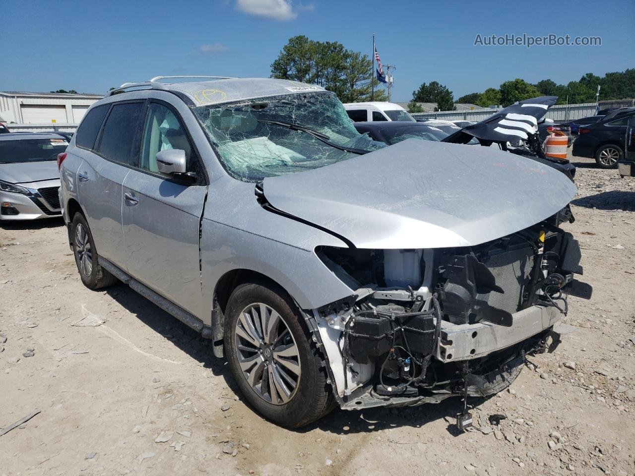 2020 Nissan Pathfinder S Silver vin: 5N1DR2AN5LC632178