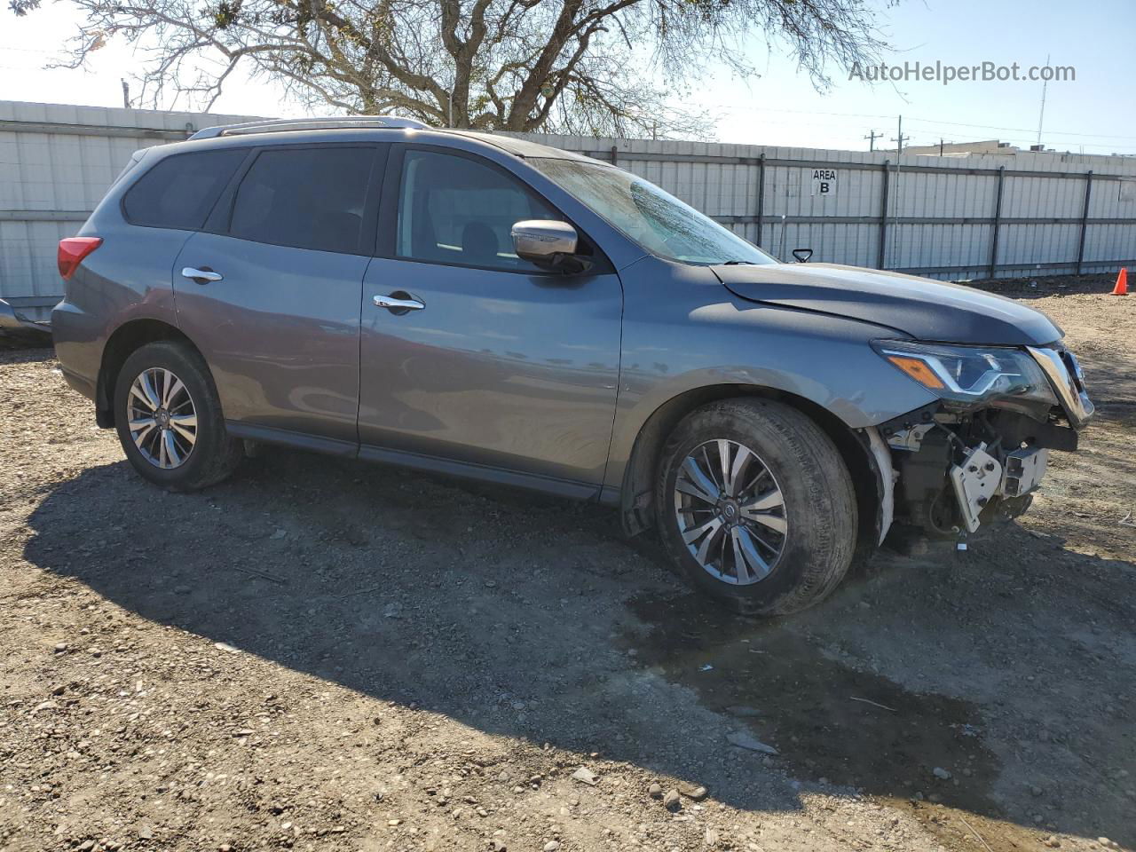 2020 Nissan Pathfinder S Gray vin: 5N1DR2AN8LC590041