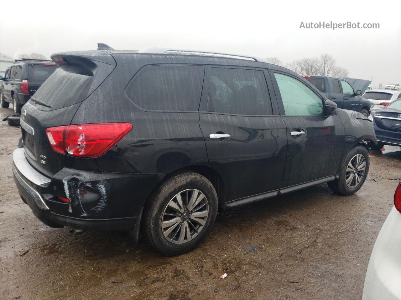 2020 Nissan Pathfinder Sv Черный vin: 5N1DR2BM0LC633356