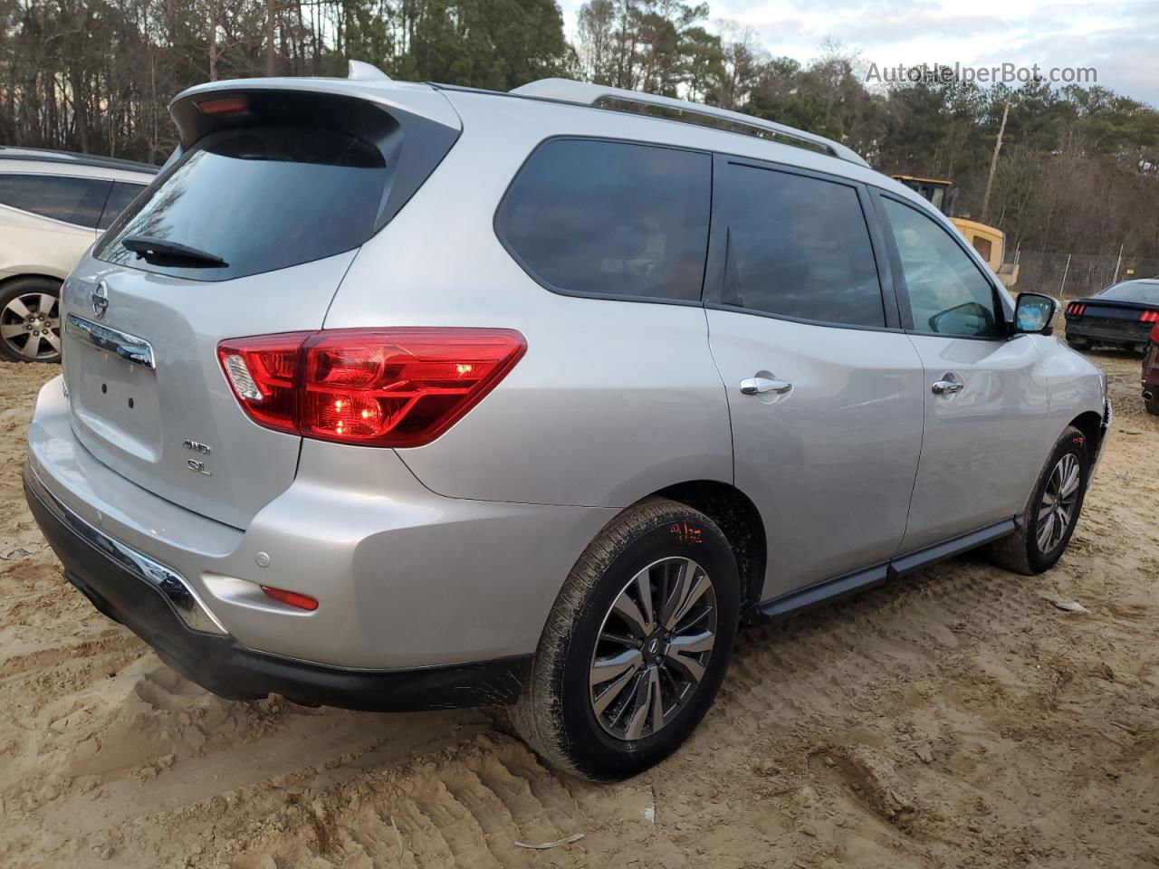 2020 Nissan Pathfinder Sl Silver vin: 5N1DR2CM6LC604796