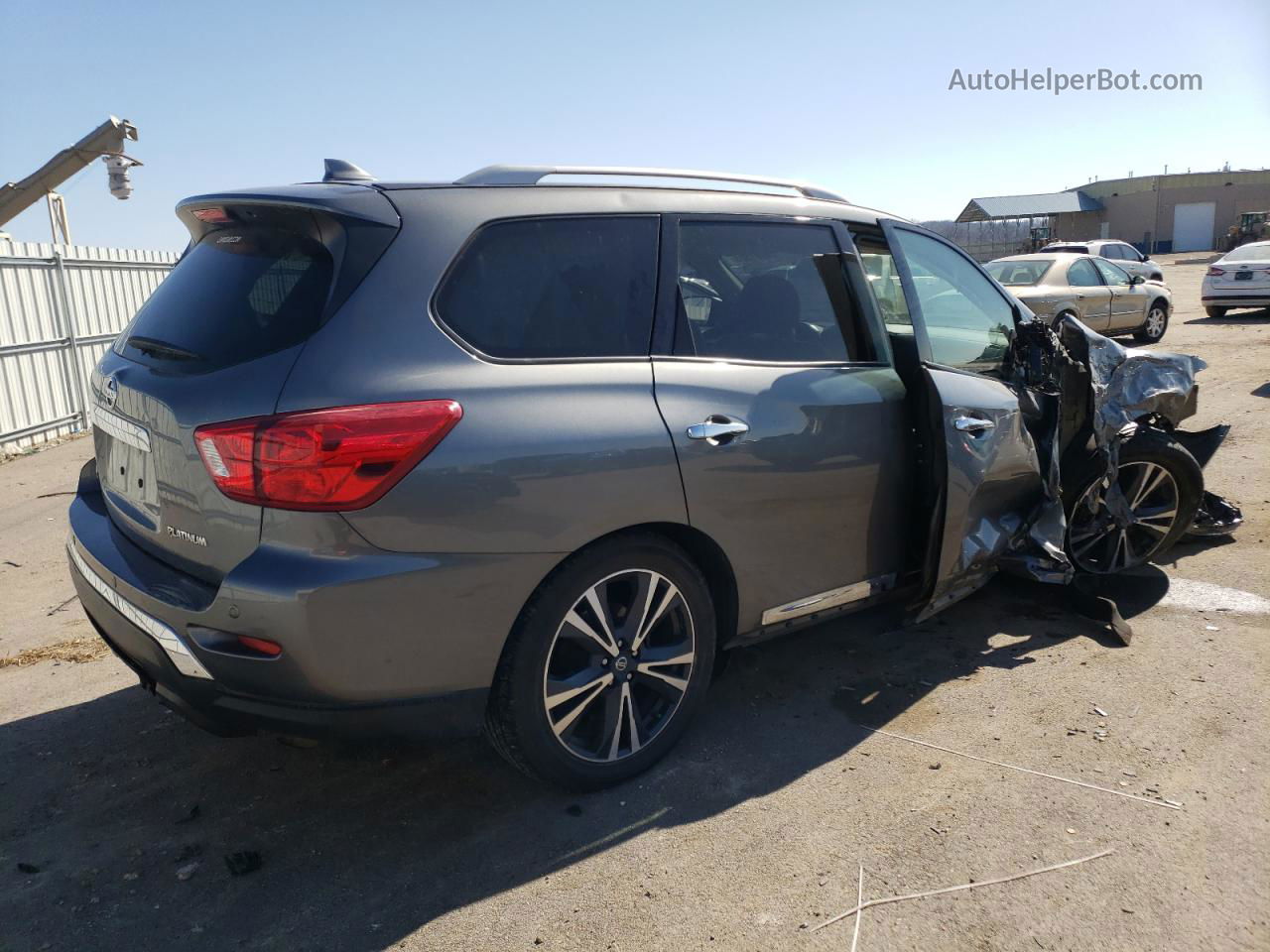 2020 Nissan Pathfinder Platinum Silver vin: 5N1DR2DN2LC591360