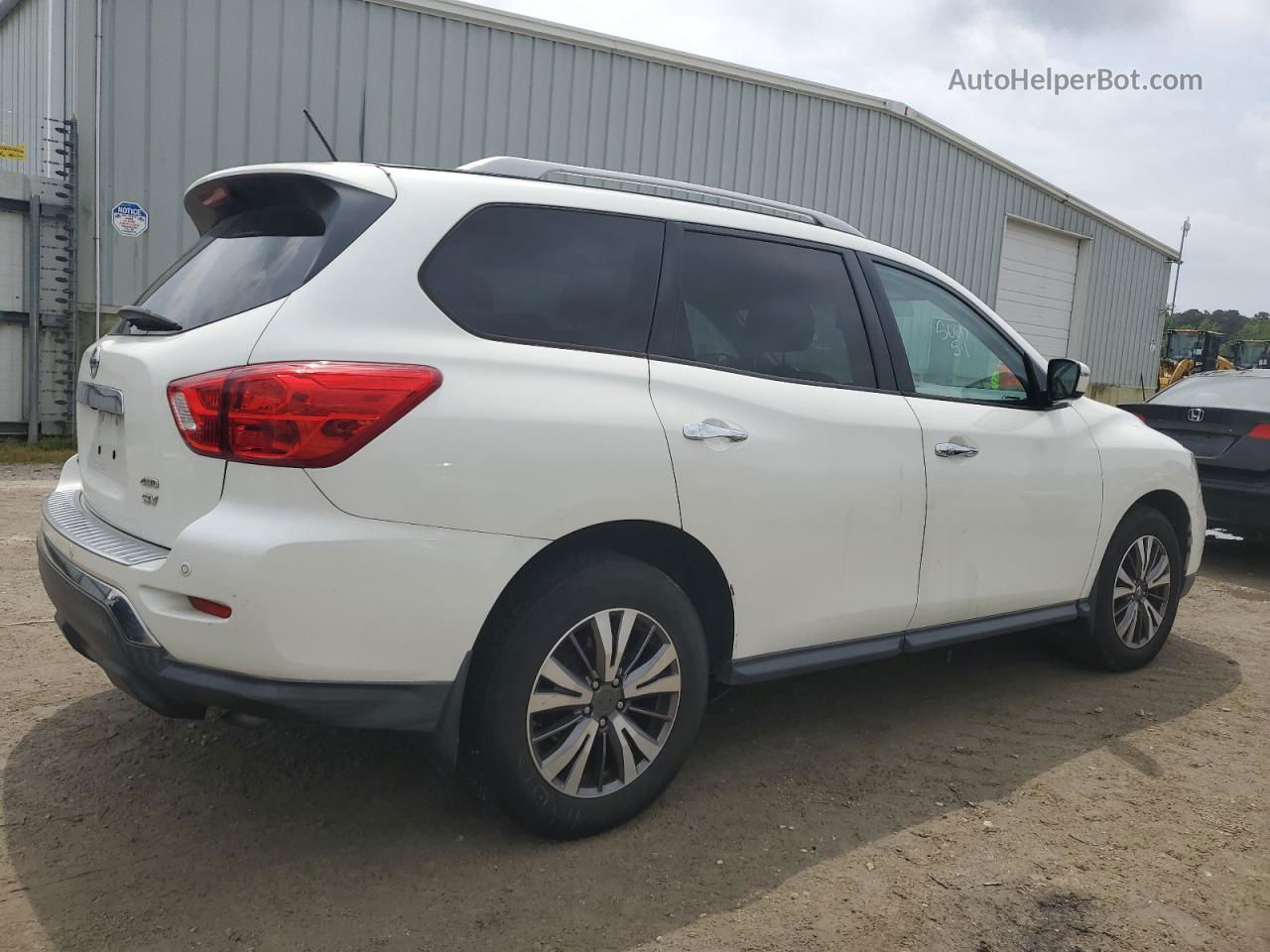 2017 Nissan Pathfinder S White vin: 5N1DR2MM1HC605277