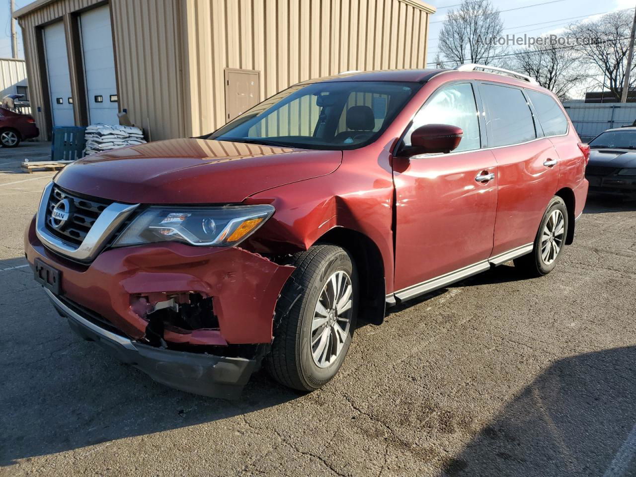 2017 Nissan Pathfinder S Red vin: 5N1DR2MM1HC611483