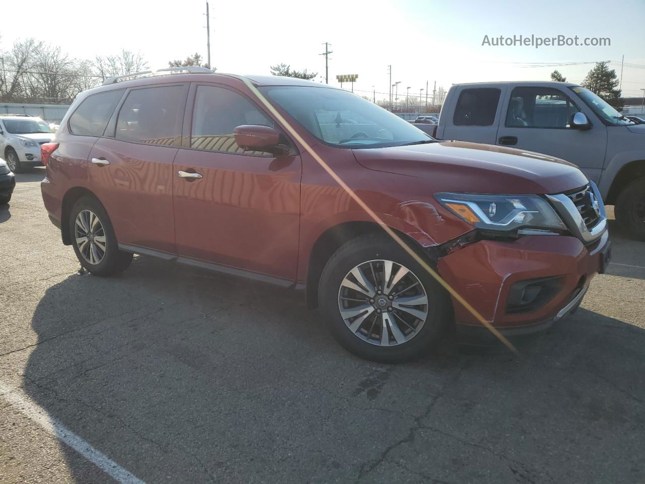 2017 Nissan Pathfinder S Red vin: 5N1DR2MM1HC611483