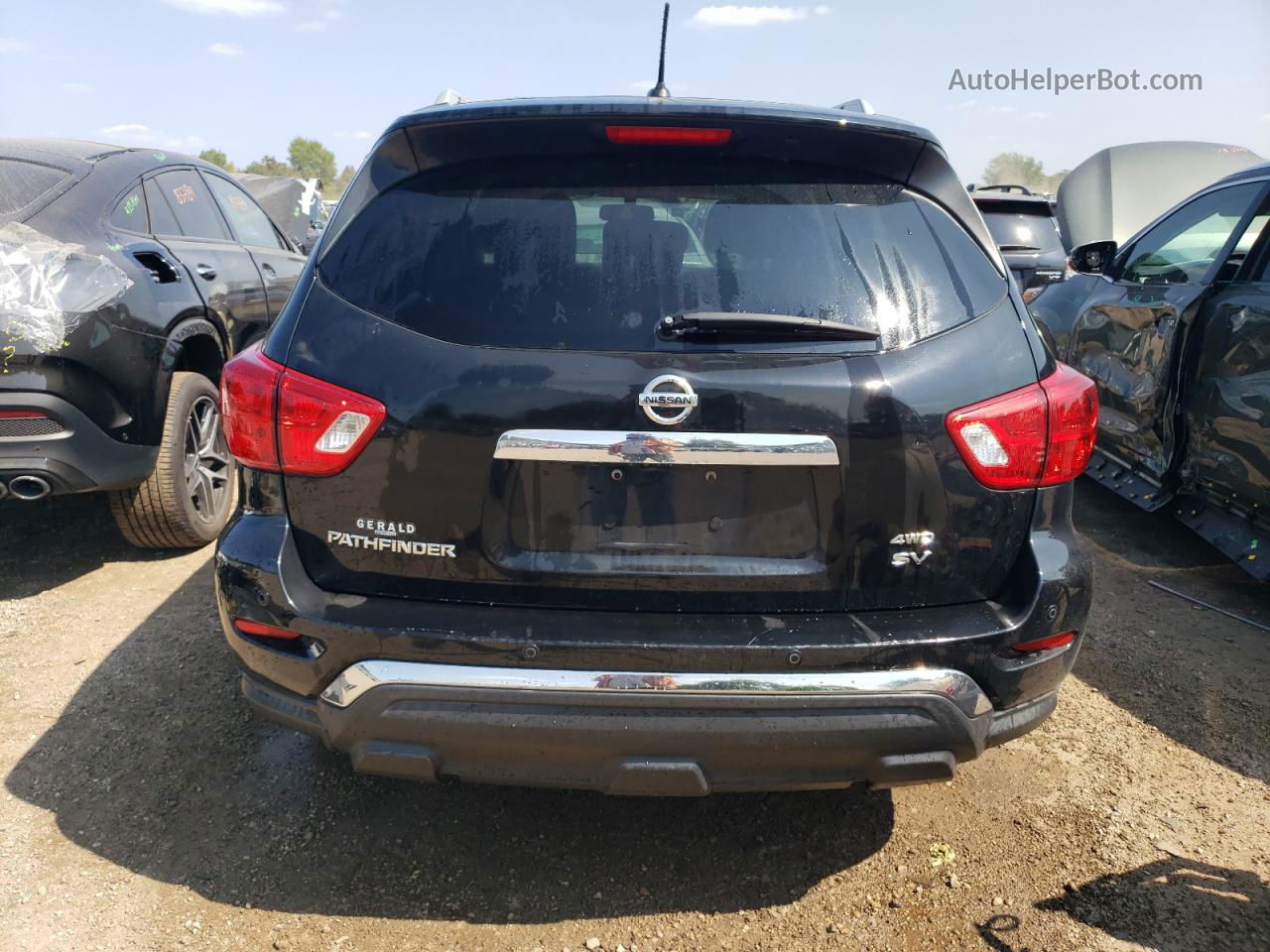 2017 Nissan Pathfinder S Black vin: 5N1DR2MM1HC623049