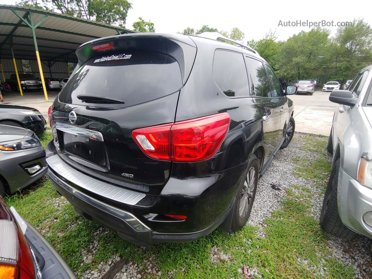 2017 Nissan Pathfinder S Black vin: 5N1DR2MM1HC683509