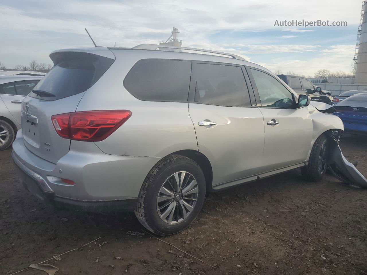 2017 Nissan Pathfinder S Silver vin: 5N1DR2MM2HC615154