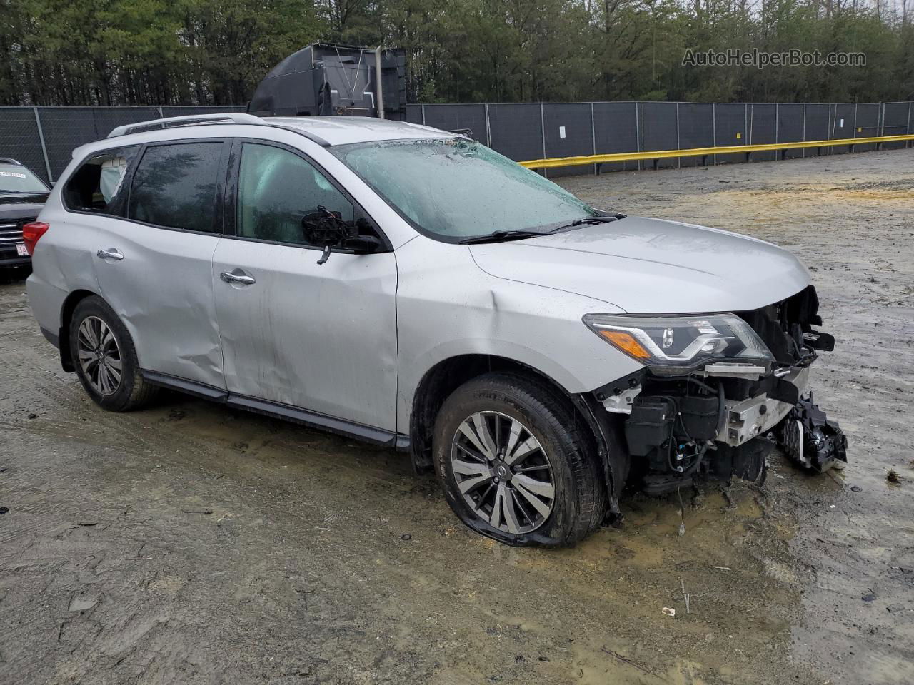 2017 Nissan Pathfinder S Silver vin: 5N1DR2MM2HC640412