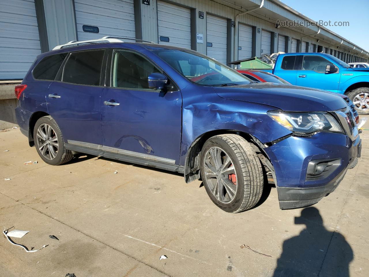 2017 Nissan Pathfinder S Blue vin: 5N1DR2MM3HC634022