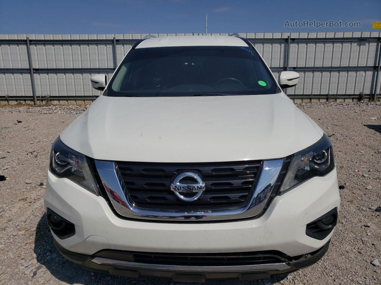 2017 Nissan Pathfinder S Белый vin: 5N1DR2MM3HC634182