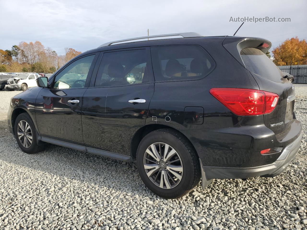 2017 Nissan Pathfinder S Black vin: 5N1DR2MM3HC640256