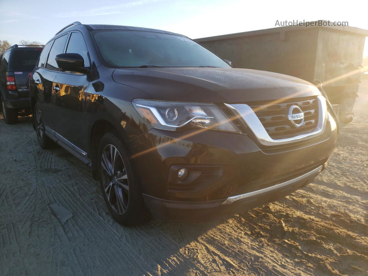 2017 Nissan Pathfinder S Черный vin: 5N1DR2MM4HC601269