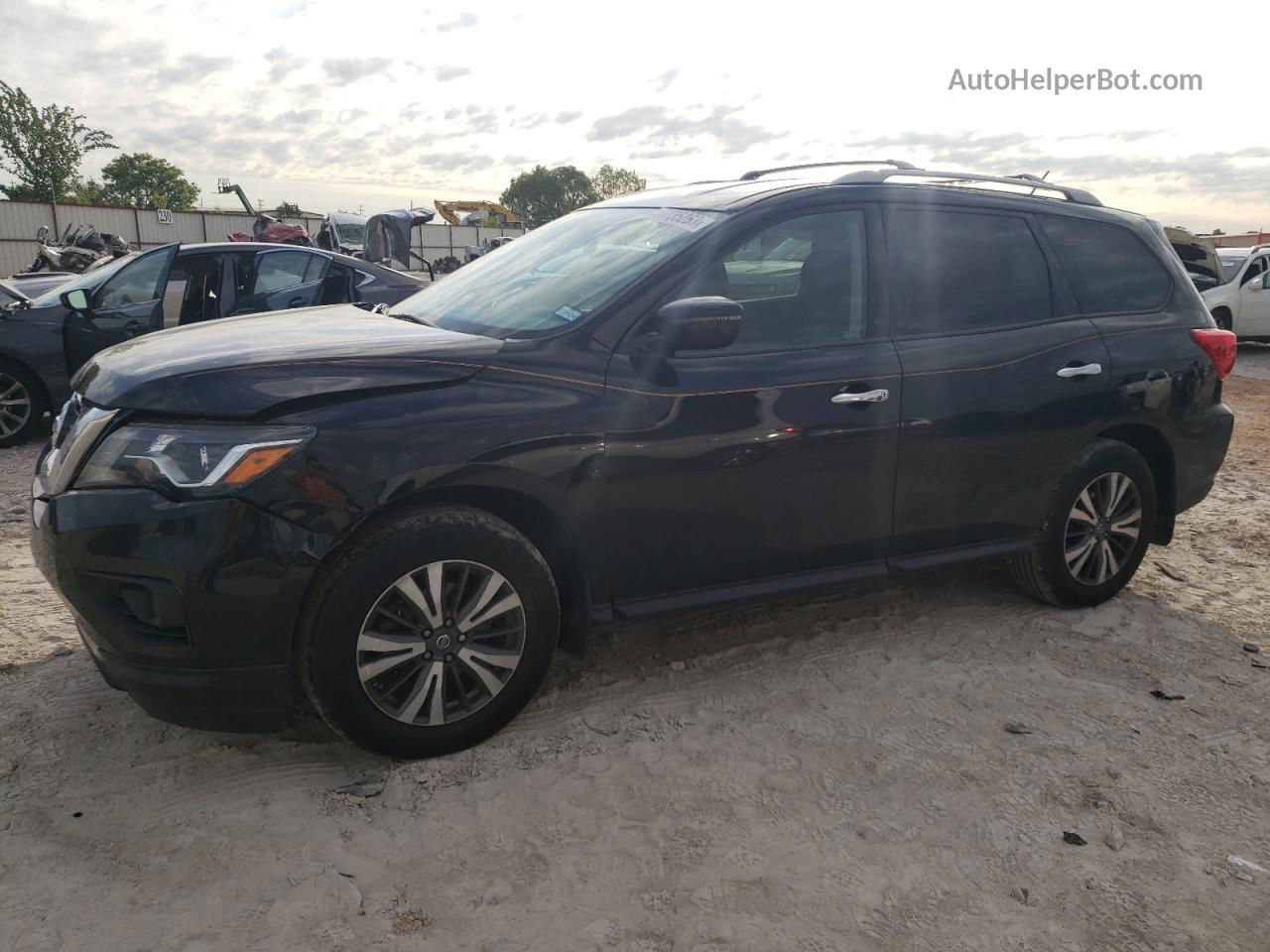 2017 Nissan Pathfinder S Black vin: 5N1DR2MM6HC678516