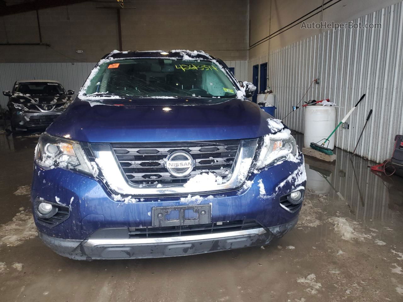 2017 Nissan Pathfinder S Синий vin: 5N1DR2MM7HC619426