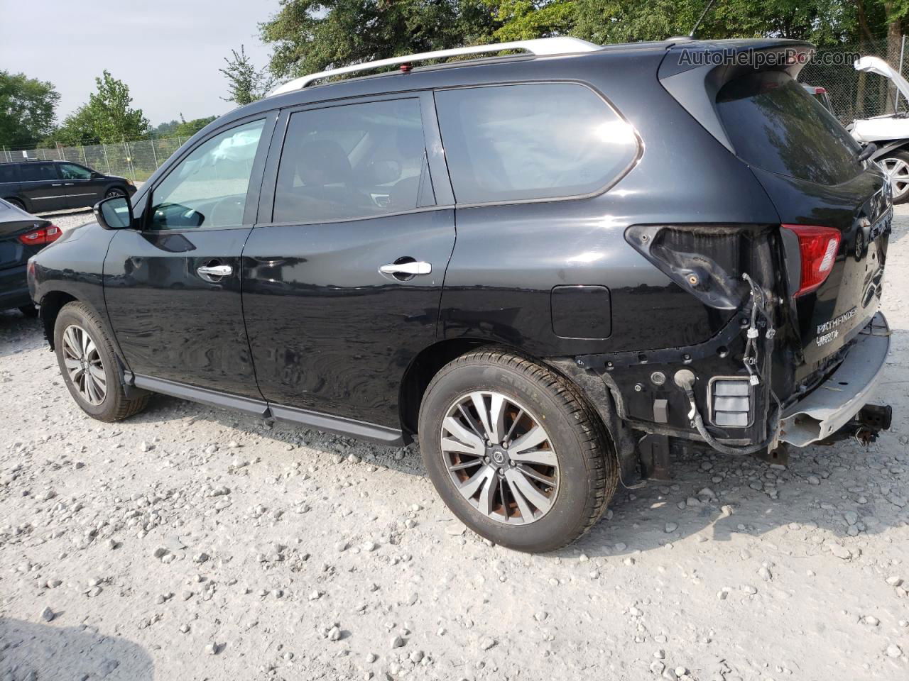 2017 Nissan Pathfinder S Black vin: 5N1DR2MM7HC643662