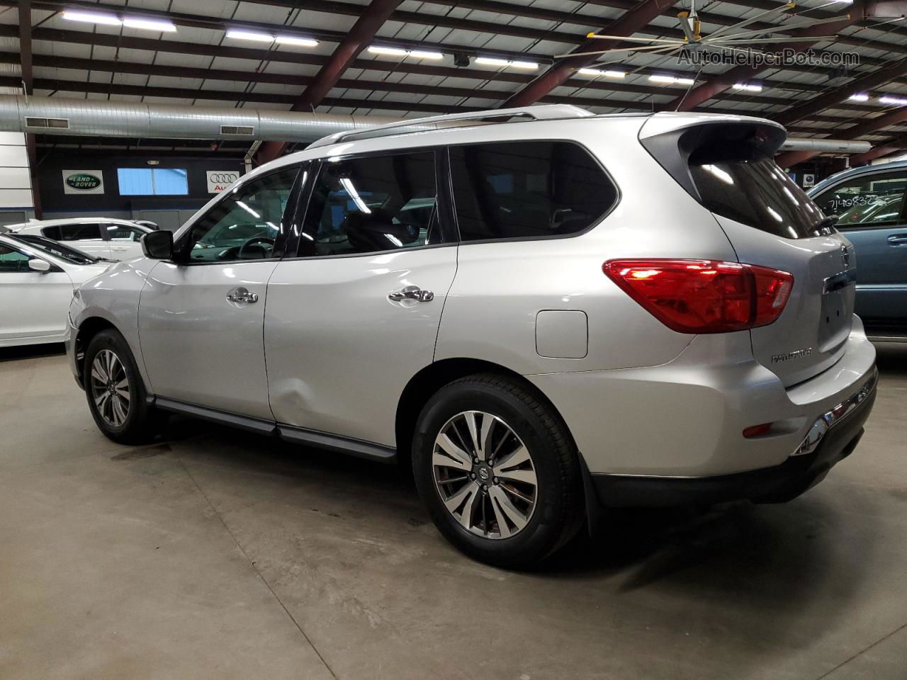 2017 Nissan Pathfinder S Silver vin: 5N1DR2MM7HC663586