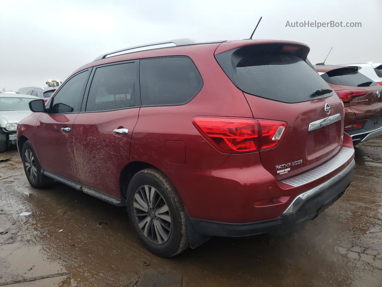 2017 Nissan Pathfinder S Красный vin: 5N1DR2MM8HC602361