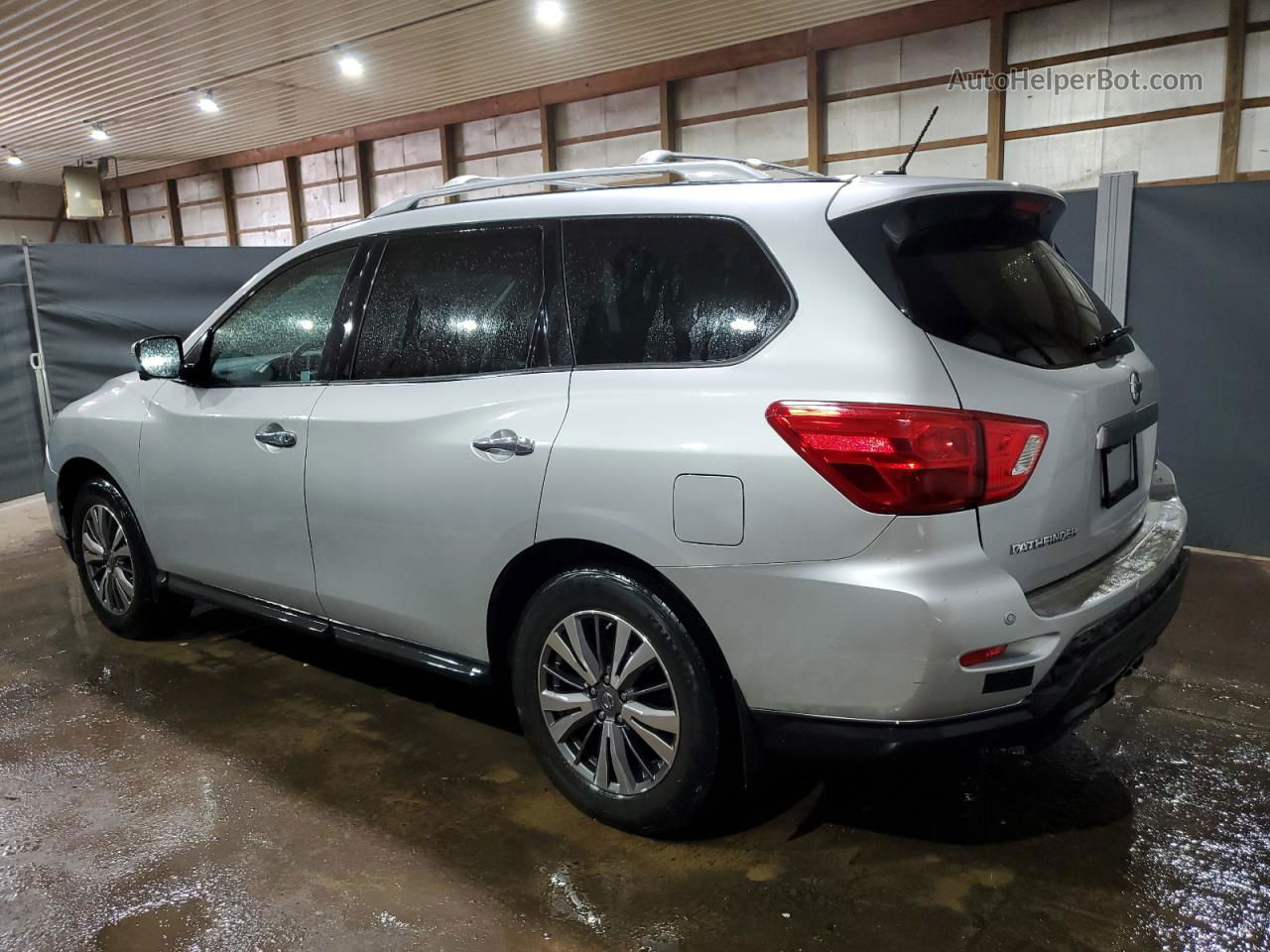 2017 Nissan Pathfinder S Silver vin: 5N1DR2MM8HC678274