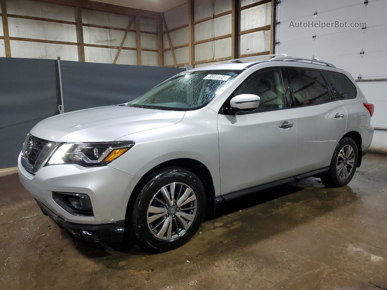 2017 Nissan Pathfinder S Silver vin: 5N1DR2MM8HC678274