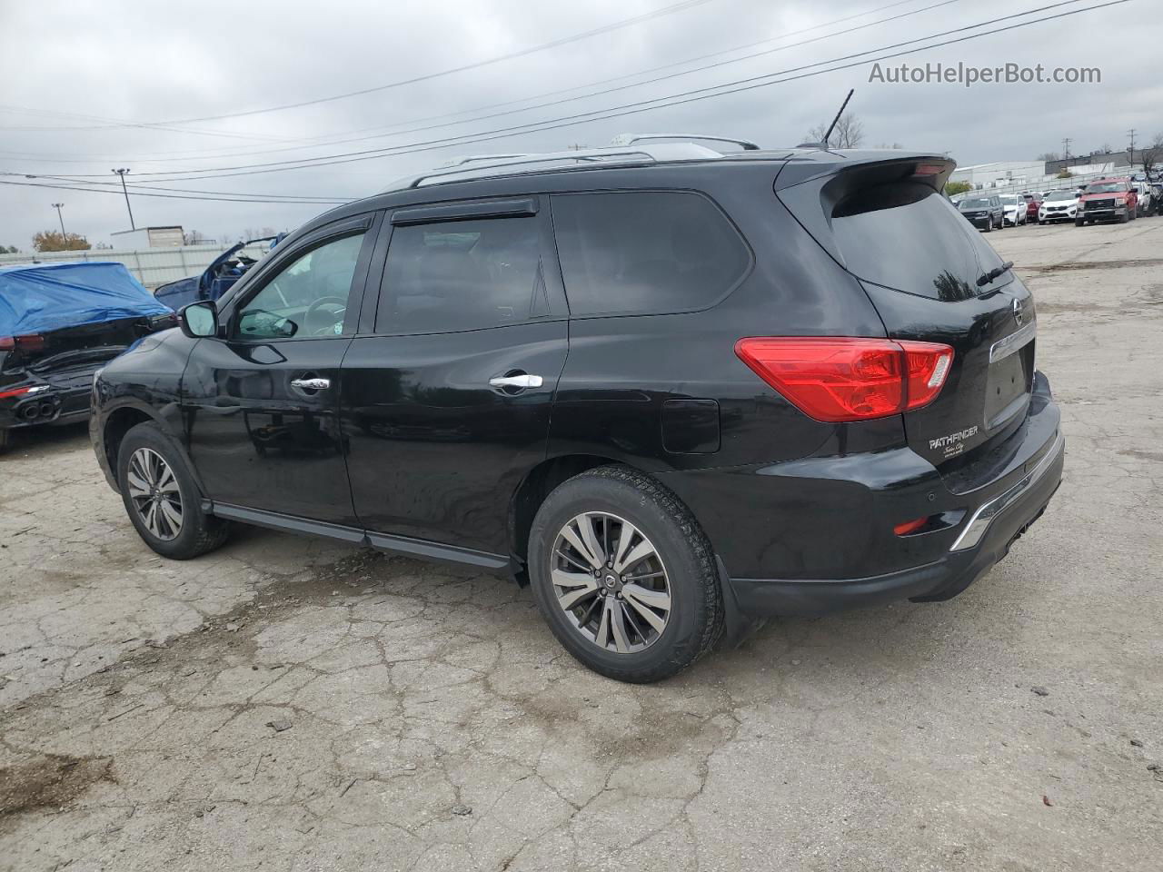 2017 Nissan Pathfinder S Black vin: 5N1DR2MMXHC622997