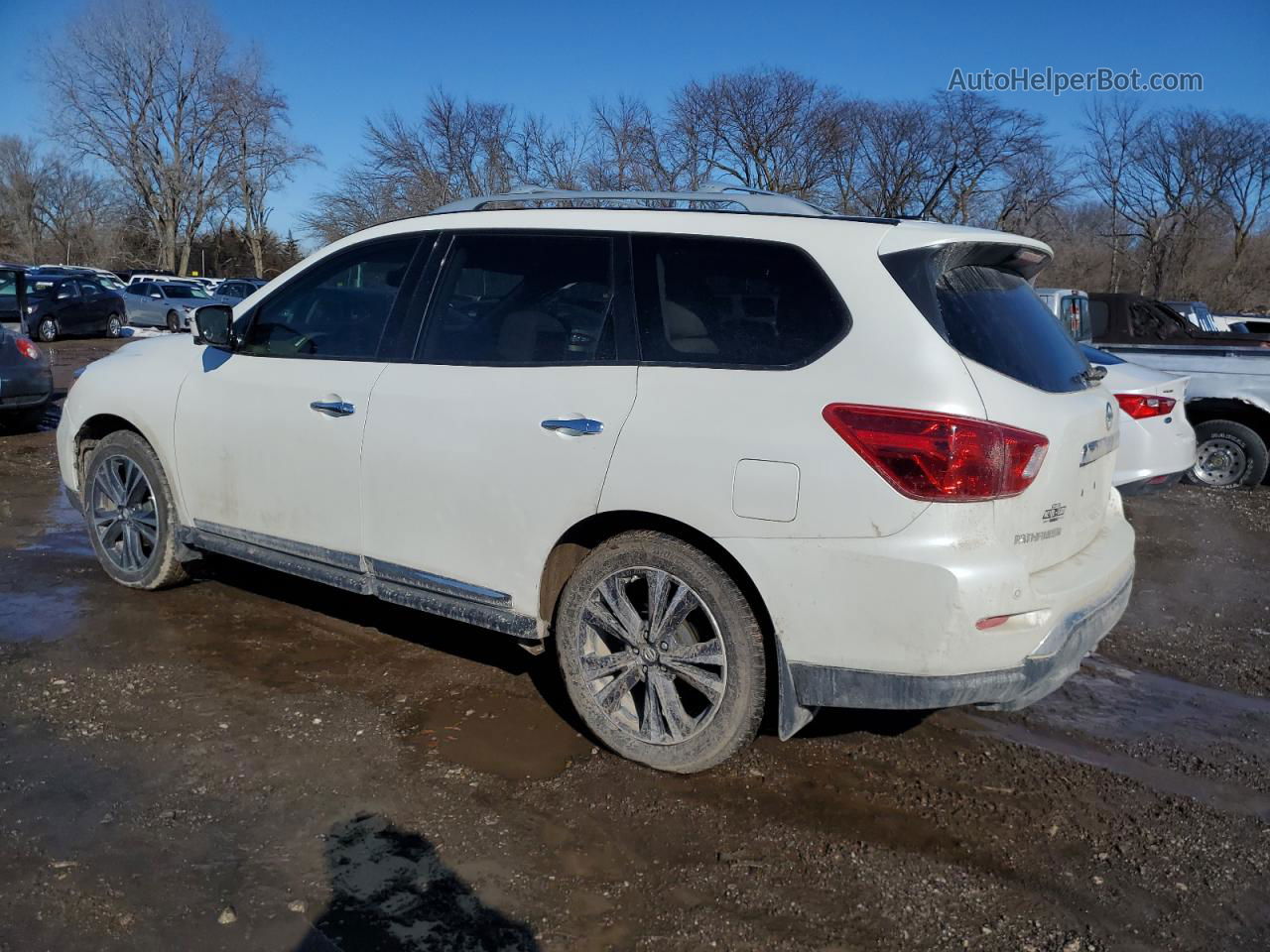 2017 Nissan Pathfinder S White vin: 5N1DR2MMXHC624412