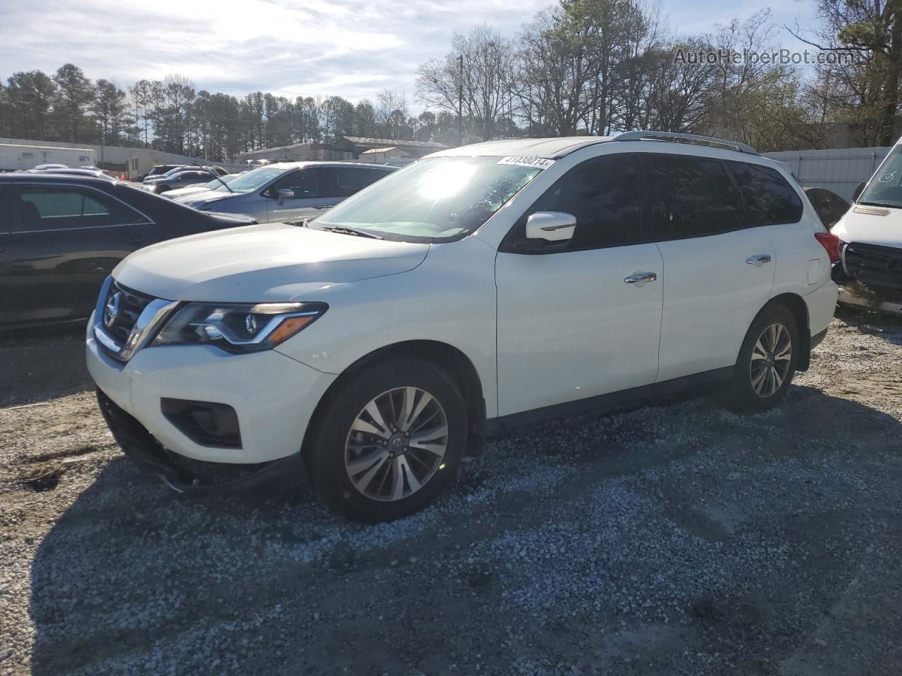 2017 Nissan Pathfinder S White vin: 5N1DR2MN1HC644394