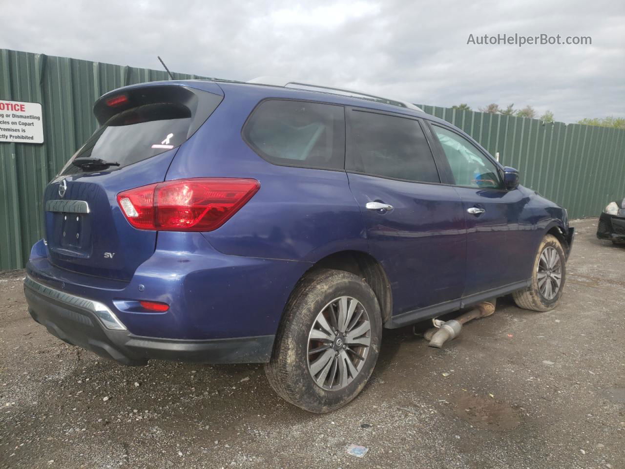 2017 Nissan Pathfinder S Blue vin: 5N1DR2MN1HC689867