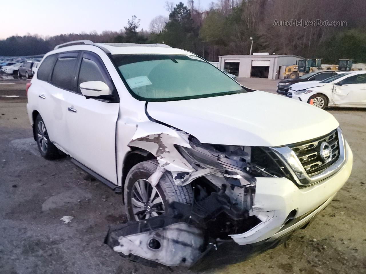 2017 Nissan Pathfinder S White vin: 5N1DR2MN1HC698584