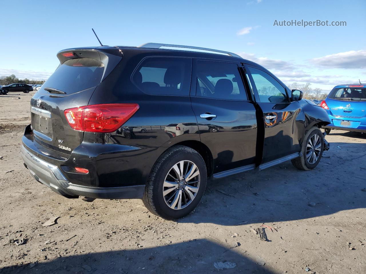 2017 Nissan Pathfinder S Black vin: 5N1DR2MN2HC654769