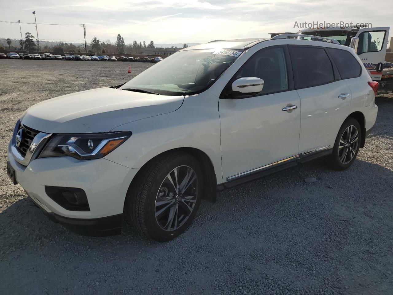 2017 Nissan Pathfinder S White vin: 5N1DR2MN4HC626424