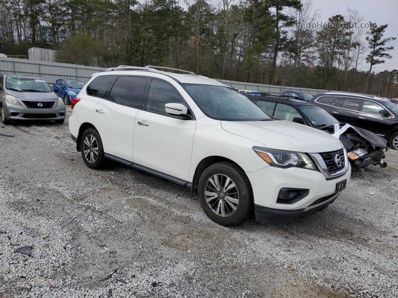 2017 Nissan Pathfinder S White vin: 5N1DR2MN4HC689877