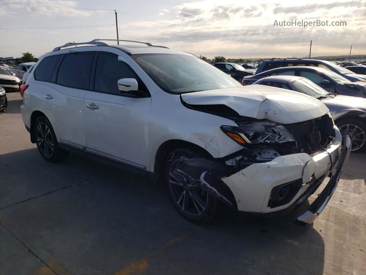 2017 Nissan Pathfinder S White vin: 5N1DR2MN8HC641539