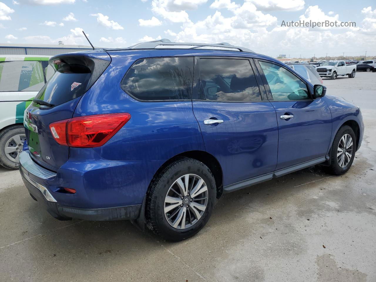 2017 Nissan Pathfinder S Blue vin: 5N1DR2MN8HC912406