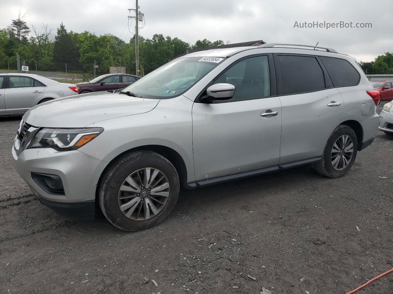 2017 Nissan Pathfinder S Silver vin: 5N1DR2MN9HC664537