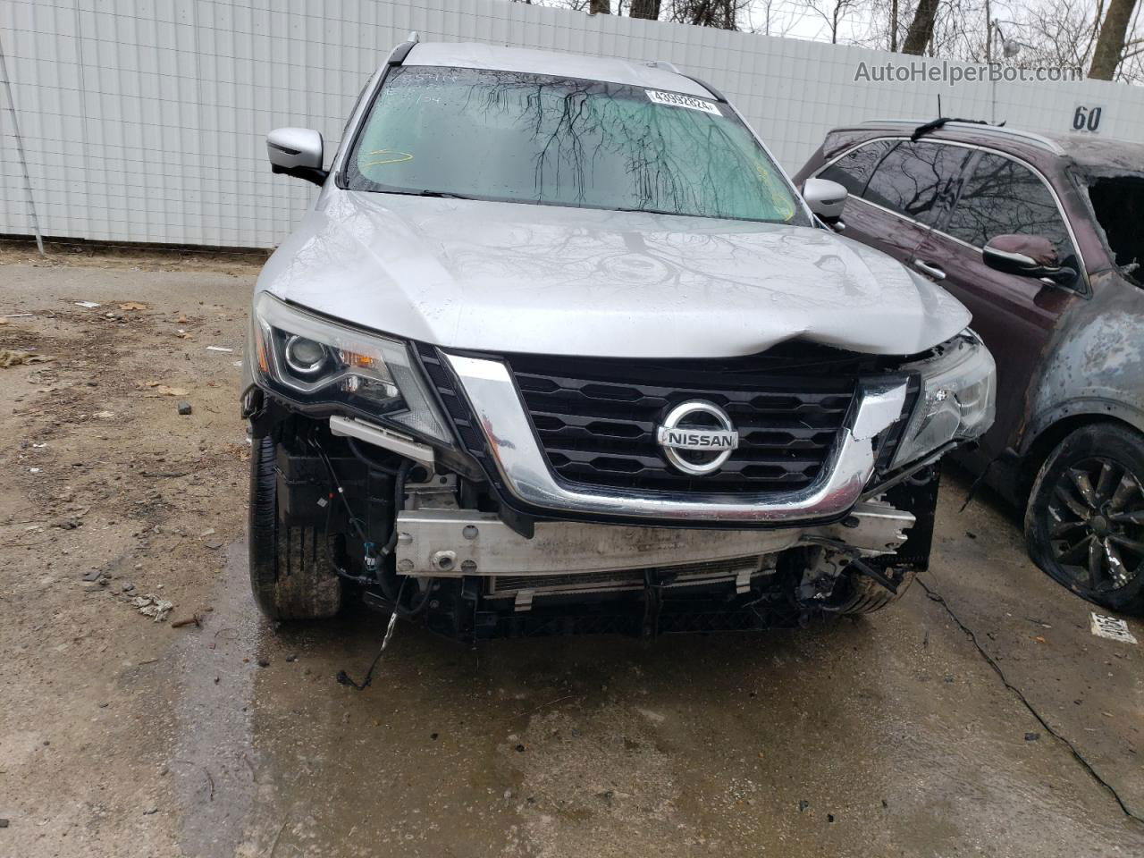 2017 Nissan Pathfinder S Silver vin: 5N1DR2MNXHC900404