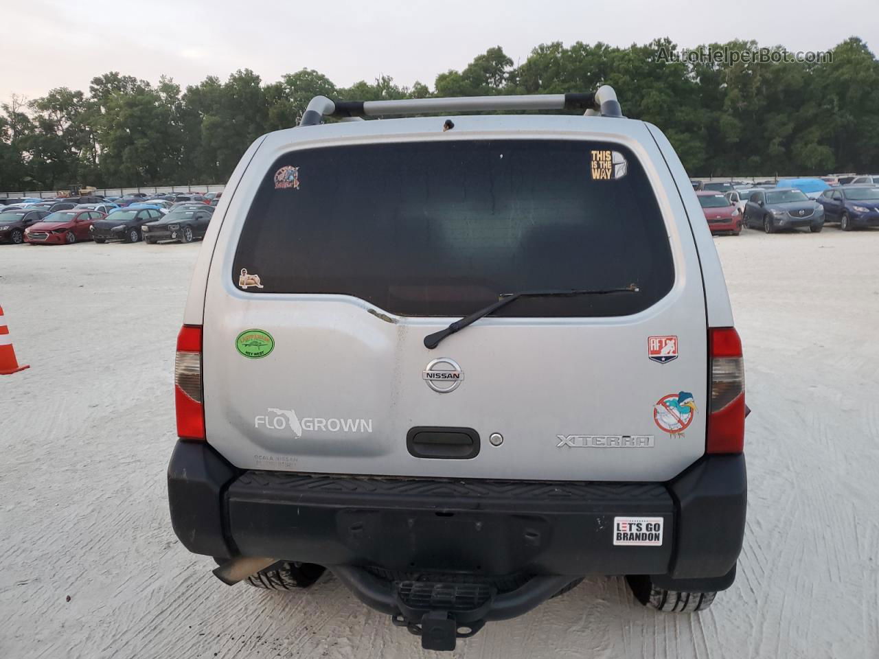 2003 Nissan Xterra Xe Silver vin: 5N1ED28T63C685172