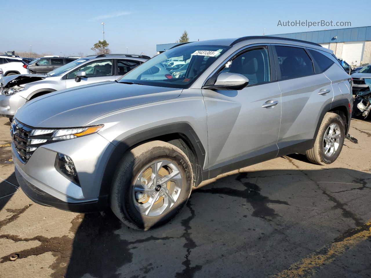 2022 Hyundai Tucson Sel Silver vin: 5NMJBCAE4NH037666