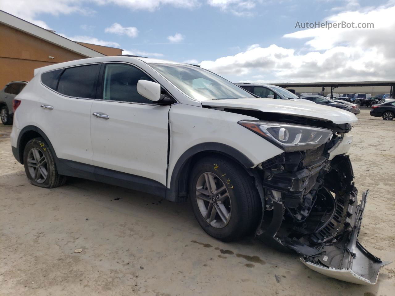 2018 Hyundai Santa Fe Sport  White vin: 5NMZT3LB0JH069656