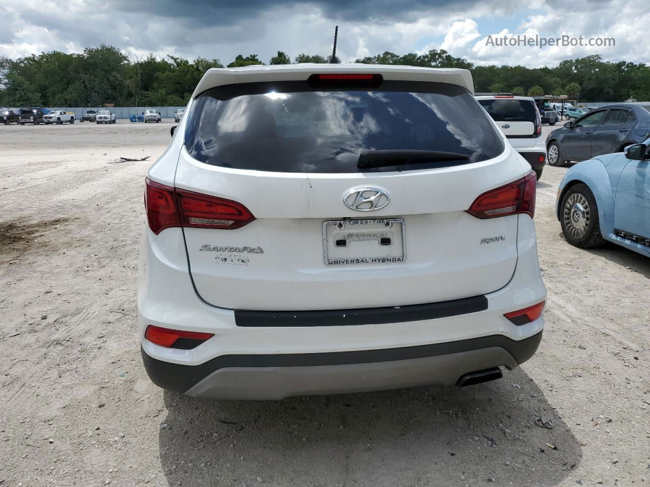 2018 Hyundai Santa Fe Sport  White vin: 5NMZT3LB2JH082747