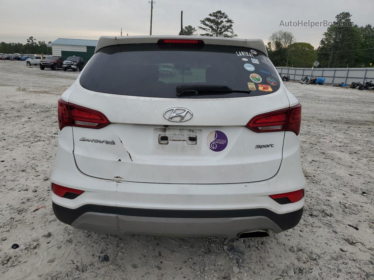 2018 Hyundai Santa Fe Sport  White vin: 5NMZT3LB4JH071667