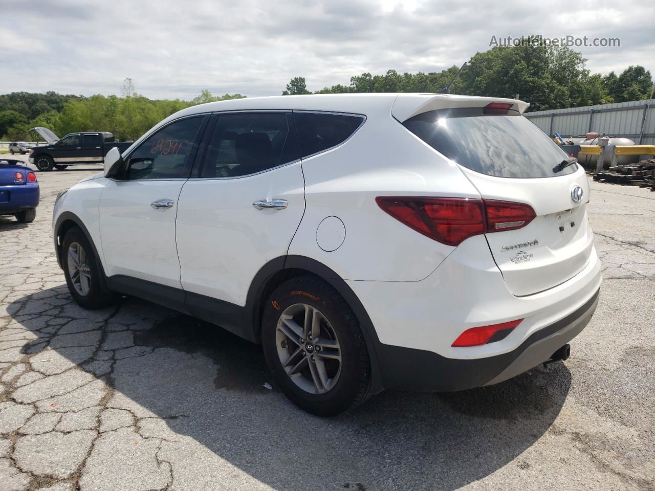 2018 Hyundai Santa Fe Sport  White vin: 5NMZT3LB6JH106564