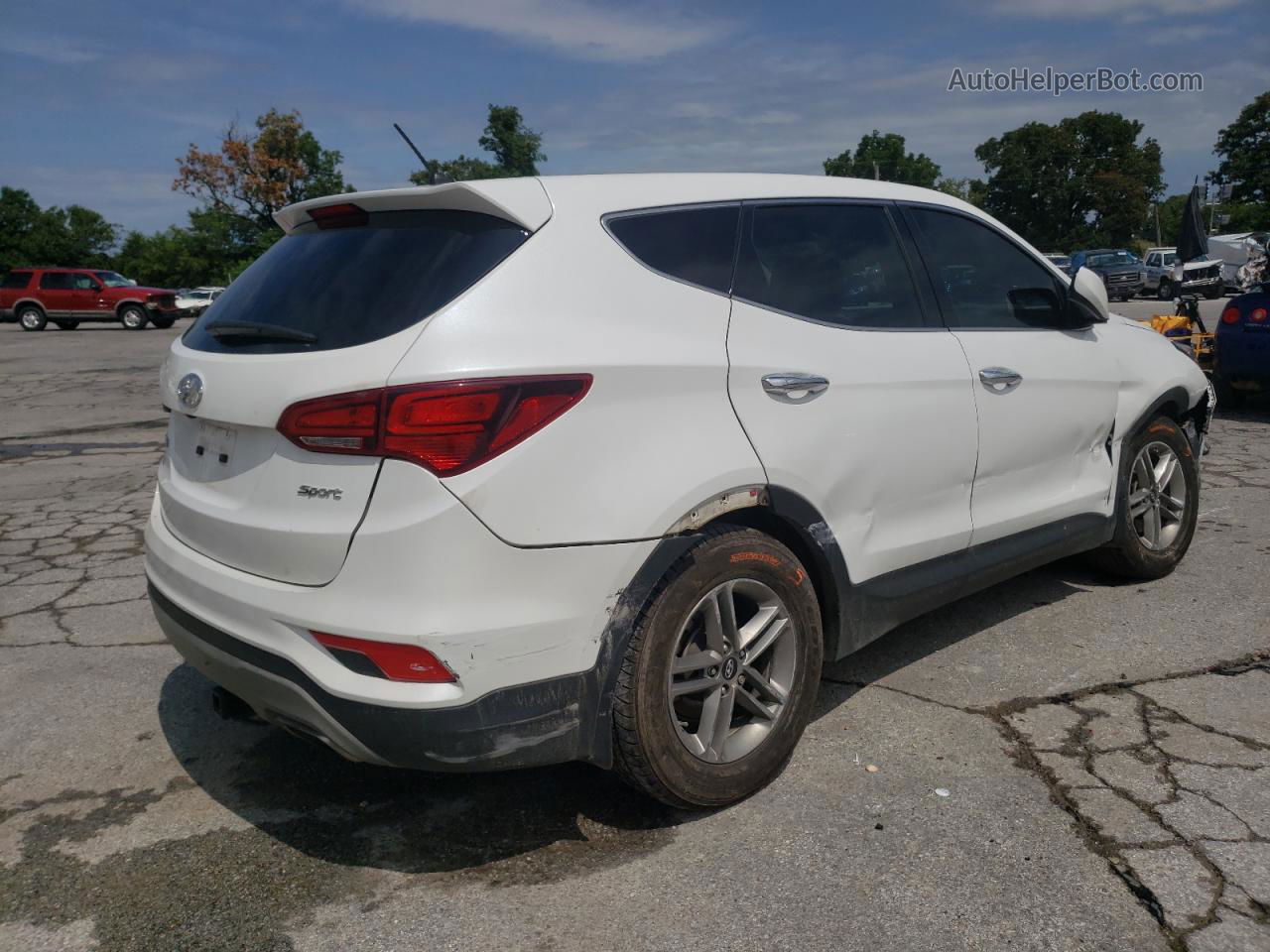 2018 Hyundai Santa Fe Sport  White vin: 5NMZT3LB6JH106564