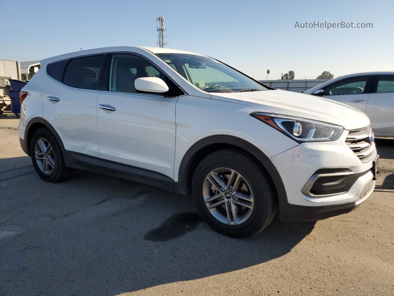 2018 Hyundai Santa Fe Sport  White vin: 5NMZT3LB8JH069890